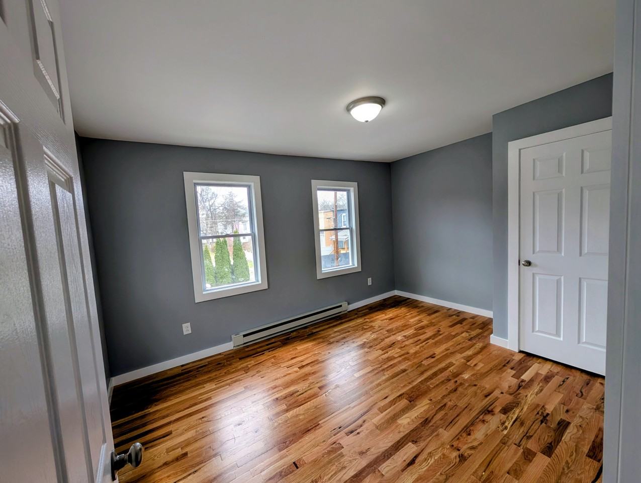 510-512 Columbia Street - 510 Upper #510UPPER - Photo 3 of 4