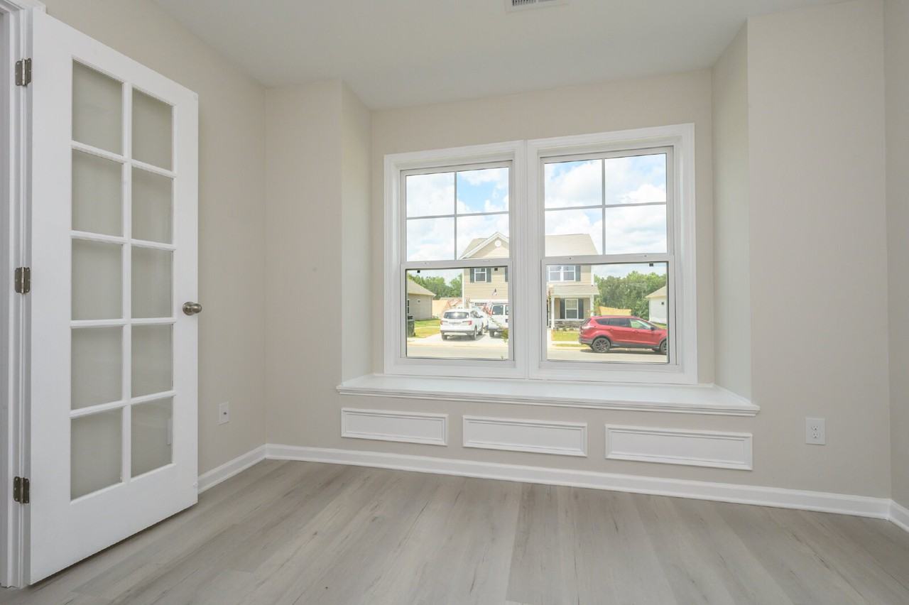 105 Bruinen Dr - Photo 7 of 40