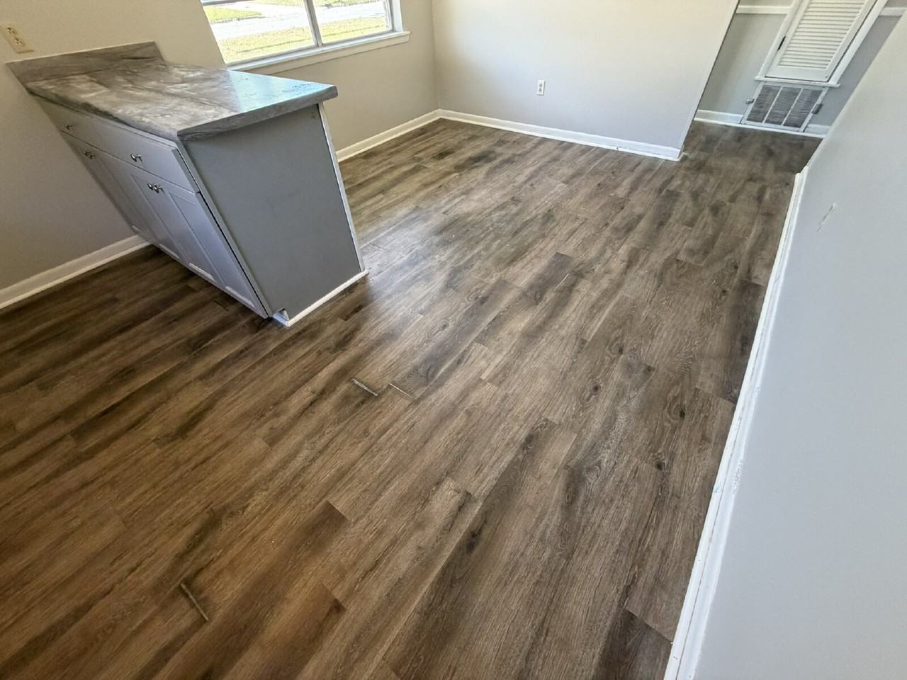 119 Deerwood Ct - Photo 5 of 14