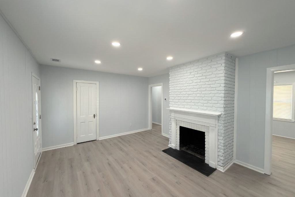 1701A E 39th St - Photo 3 of 20