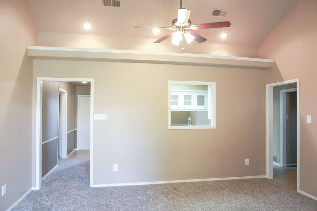 9705 Abbeville Ave - Photo 7 of 17