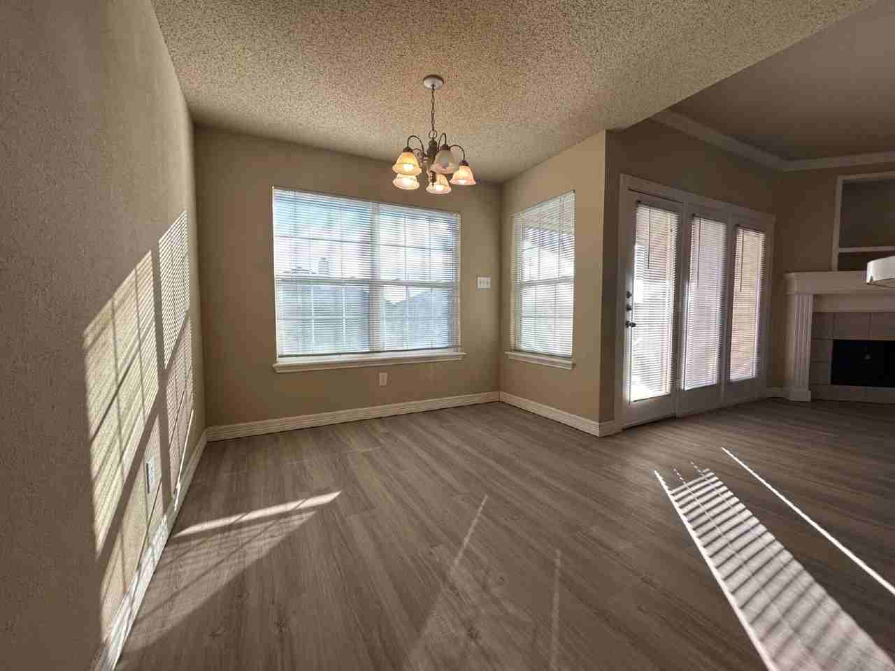 6909 9th St - Photo 5 of 13