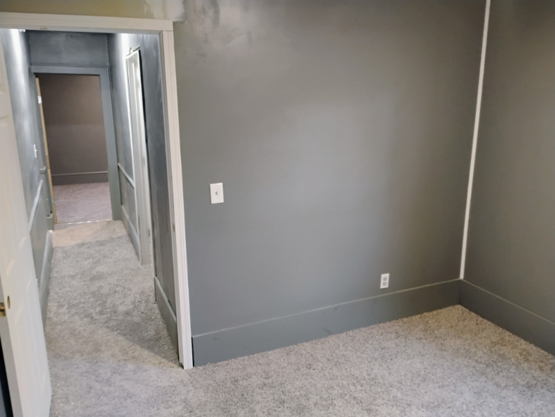 1414 Maple Ave - Photo 4 of 10