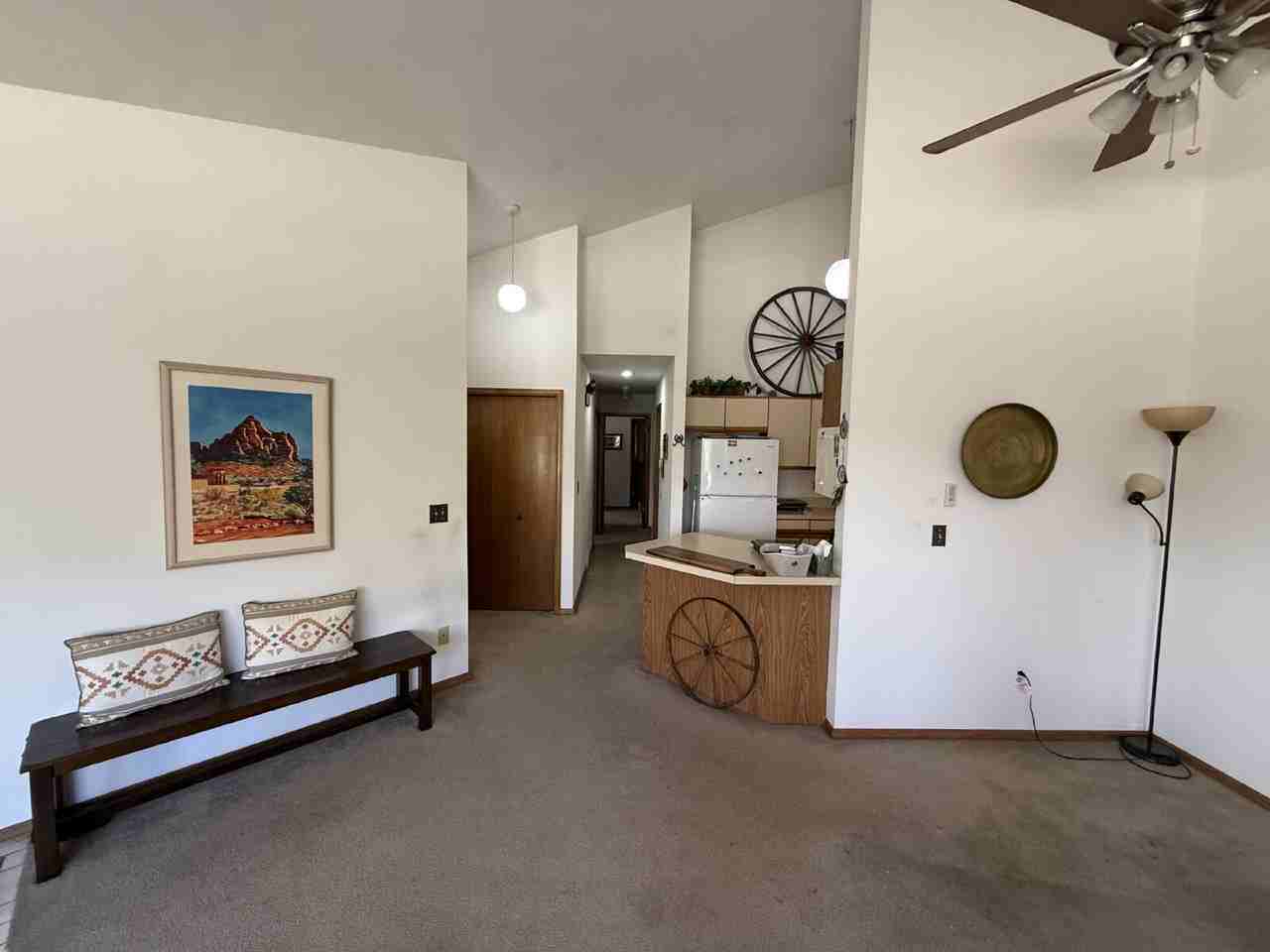 1063 Love Ct Apt A - Photo 2 of 16