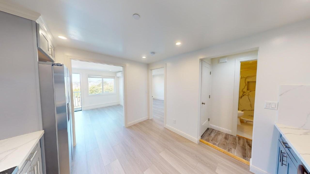 150 Frankfort St - Photo 5 of 40