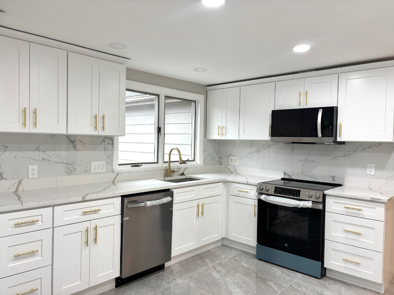338 Langley Rd - Photo 3 of 20