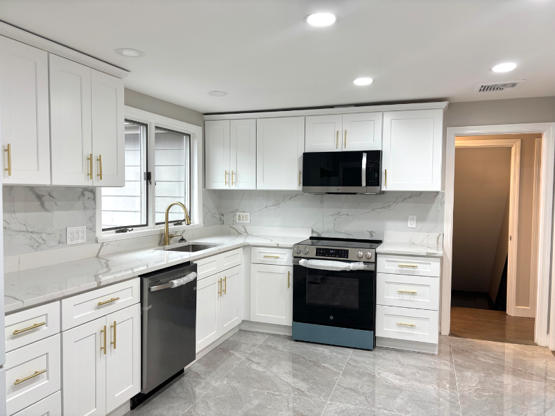 338 Langley Rd - Photo 4 of 20