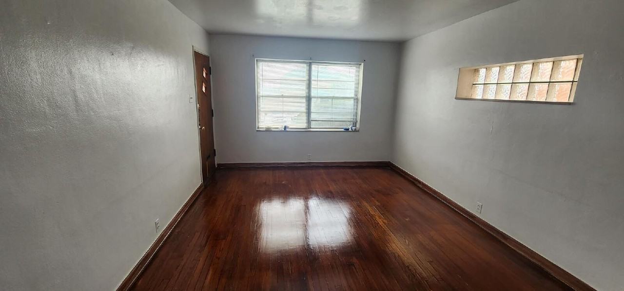 5803 Devonshire Ave - Photo 6 of 7