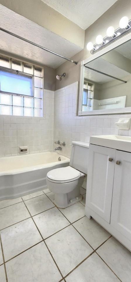 9955 Live Oak Ct - Photo 2 of 12
