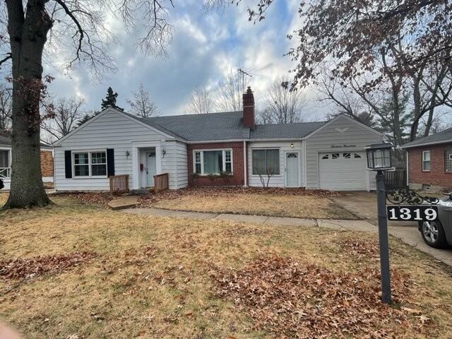 1319 S Rock Hill Rd - Photo 4 of 10