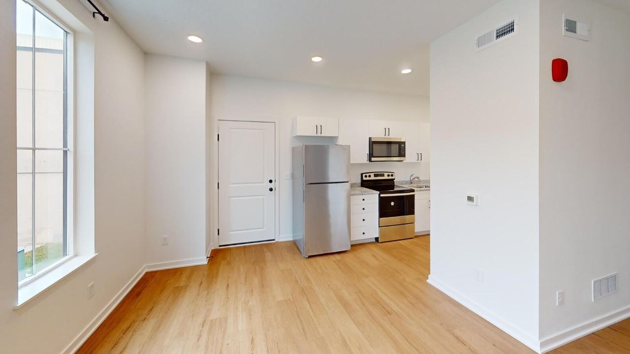 121 N Federal Ave #H - Photo 4 of 6