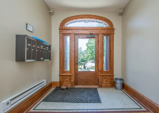 641 19th St #7 - Photo 3 of 10
