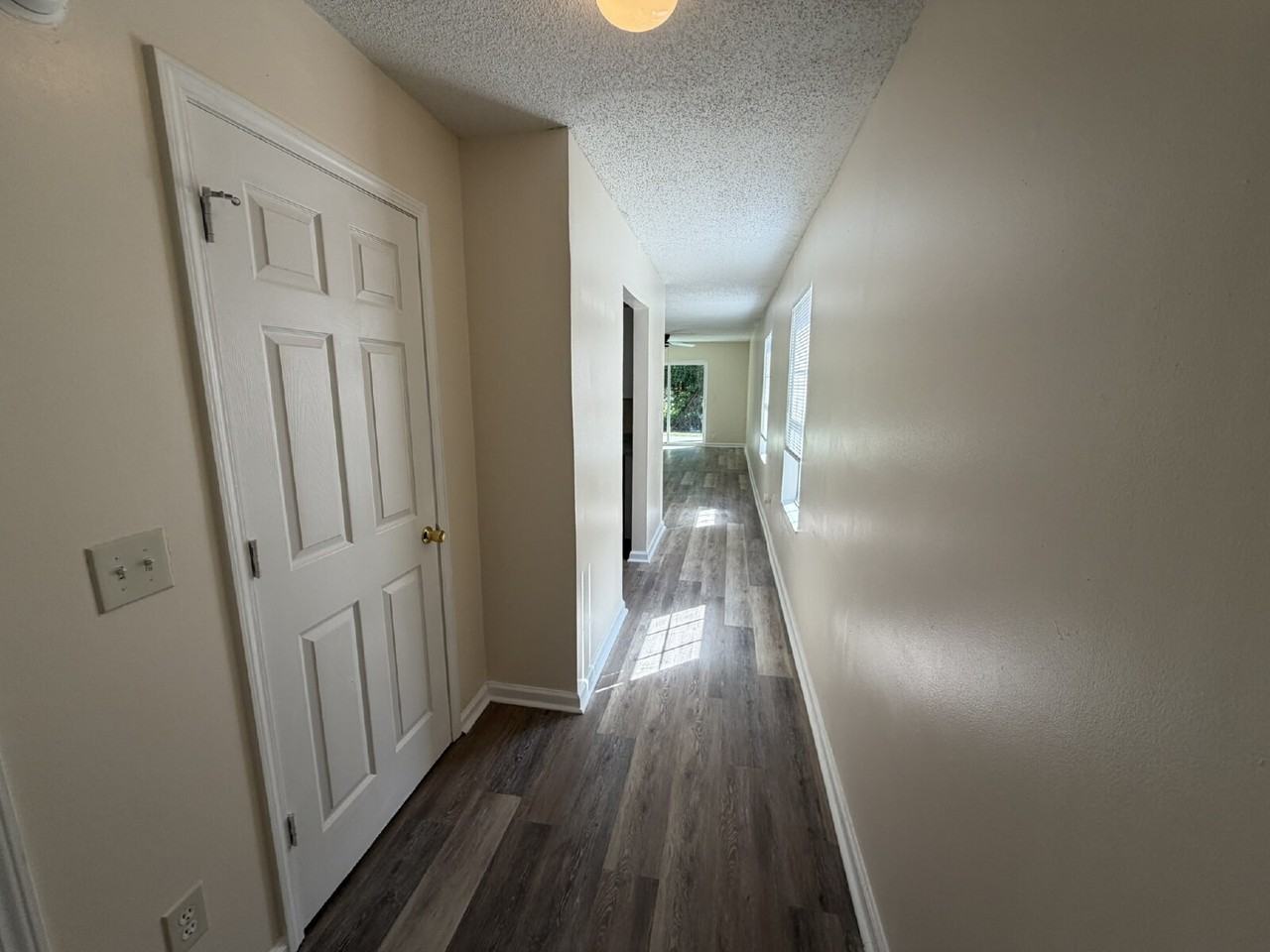350 Beverly St - Photo 2 of 12