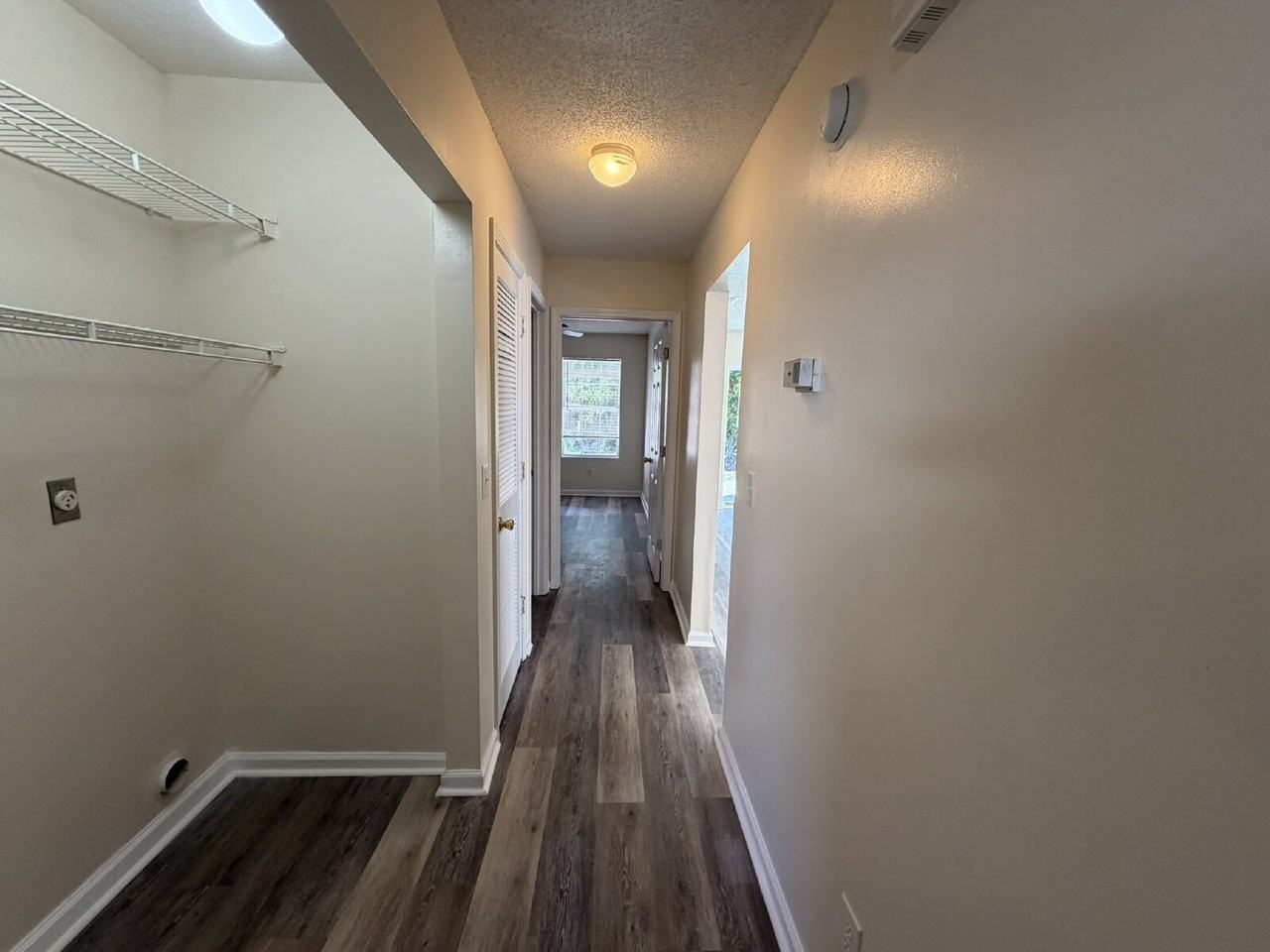 350 Beverly St - Photo 7 of 12