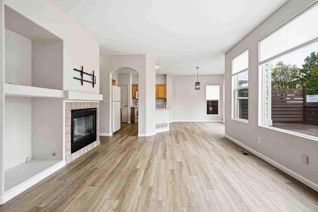 5174 E 119th Way - Photo 7 of 42