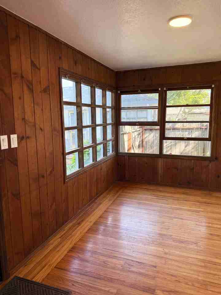 887 Lorna Dr - Photo 4 of 19
