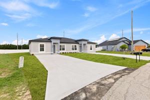 featured image of 476 Columbia Ct