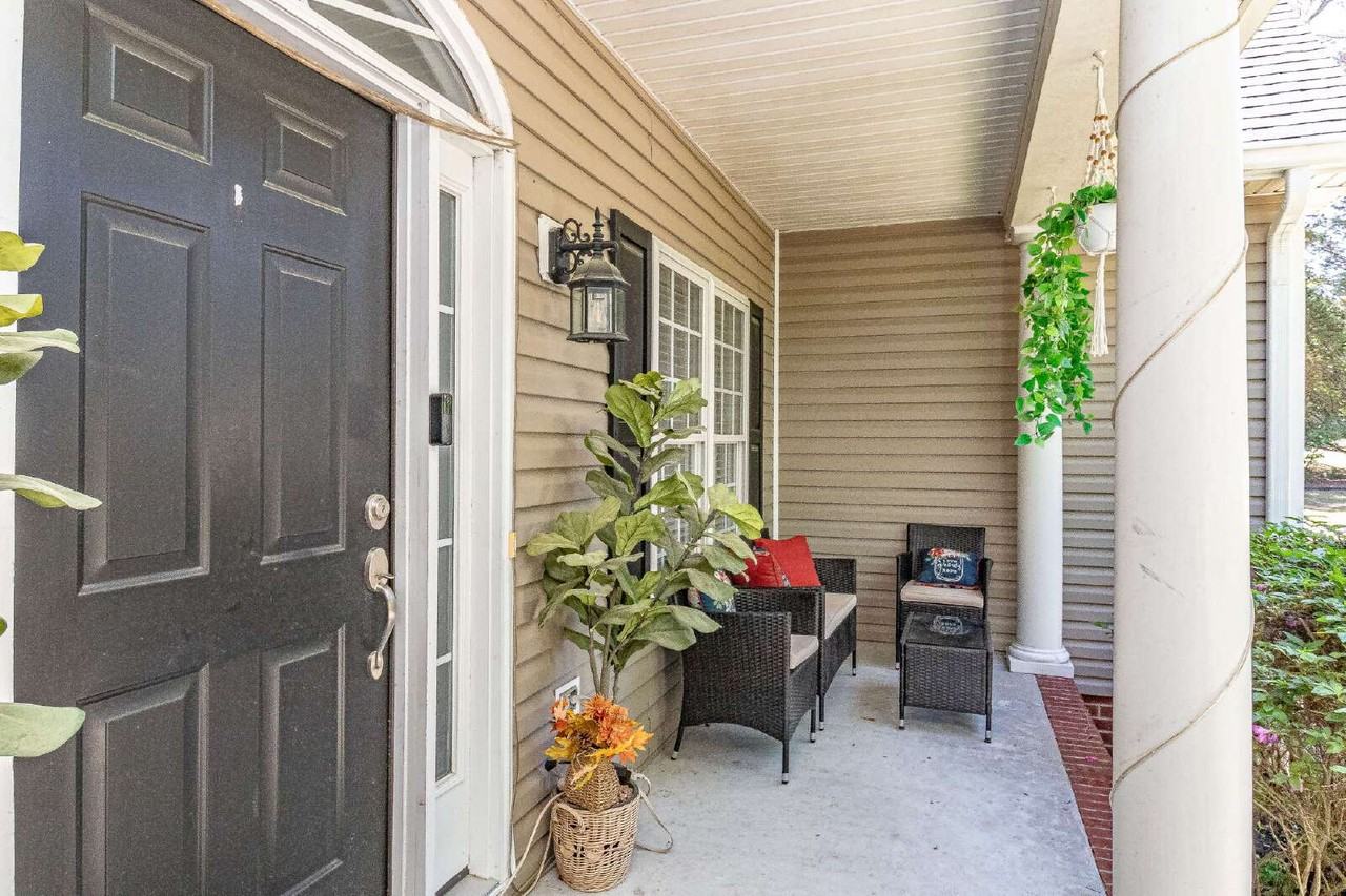 106 Leafwood Dr - Photo 4 of 50
