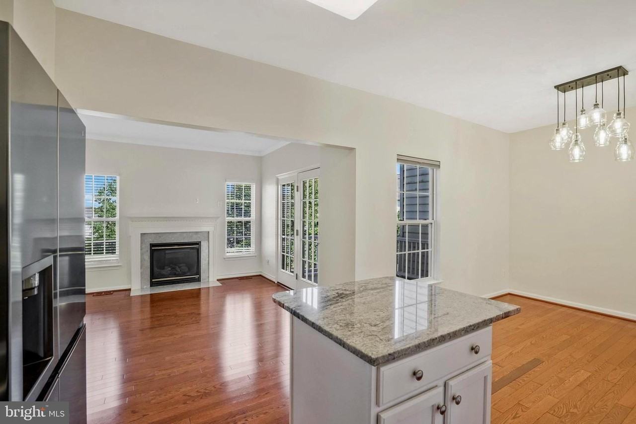 8034 Horseshoe Cottage Cir - Photo 6 of 29