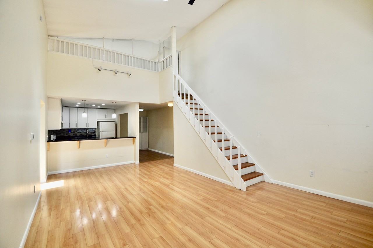 18 Amsterdam Ave #3A - Photo 2 of 20