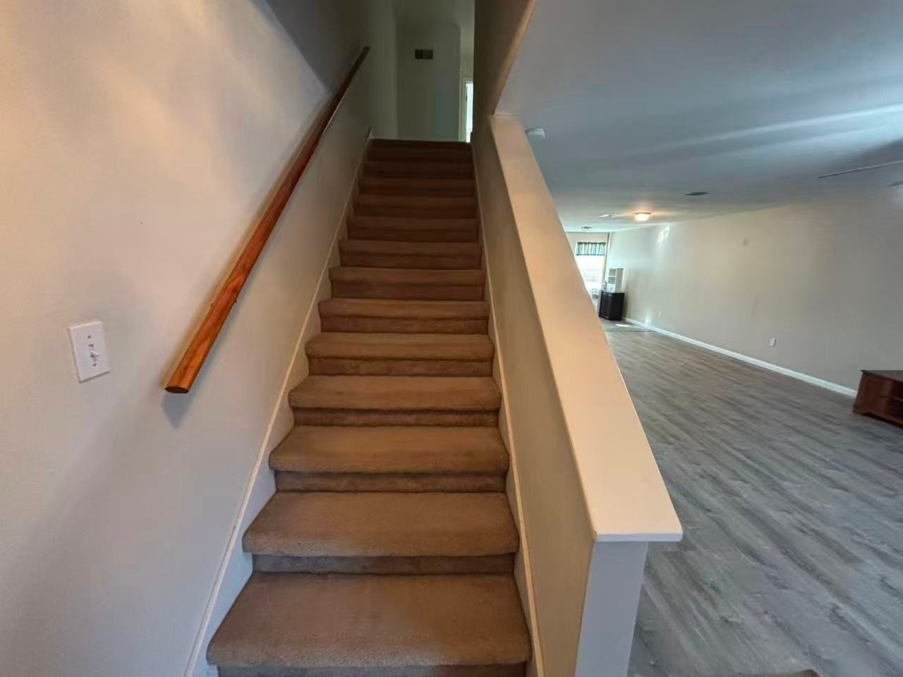 211 Greenbriar Dr - Photo 5 of 13