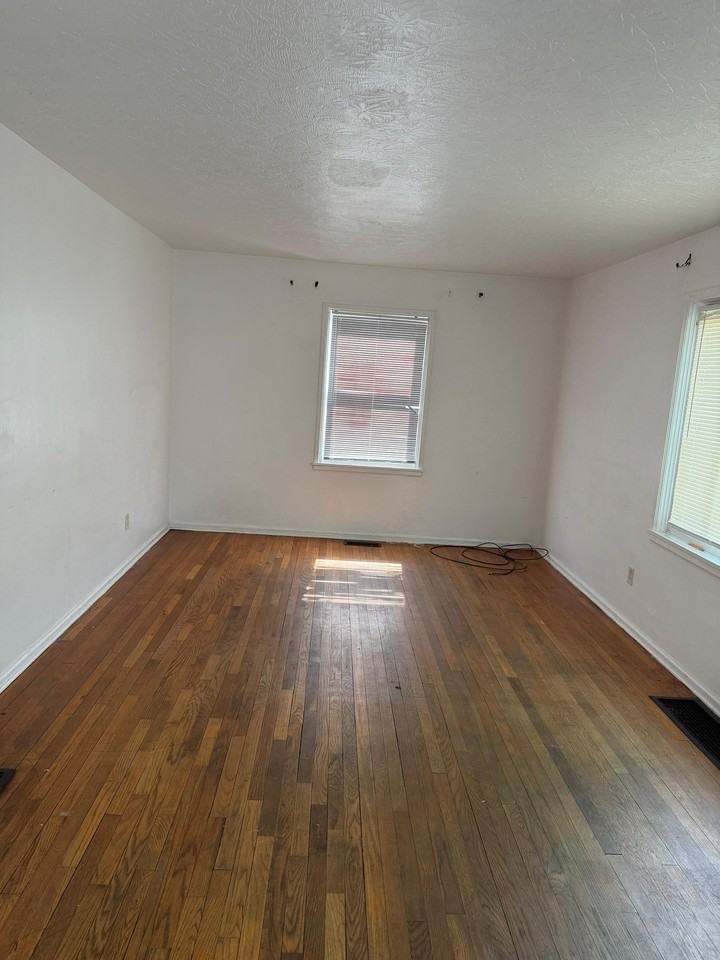 2119 Bellefontaine Ave - Photo 5 of 7