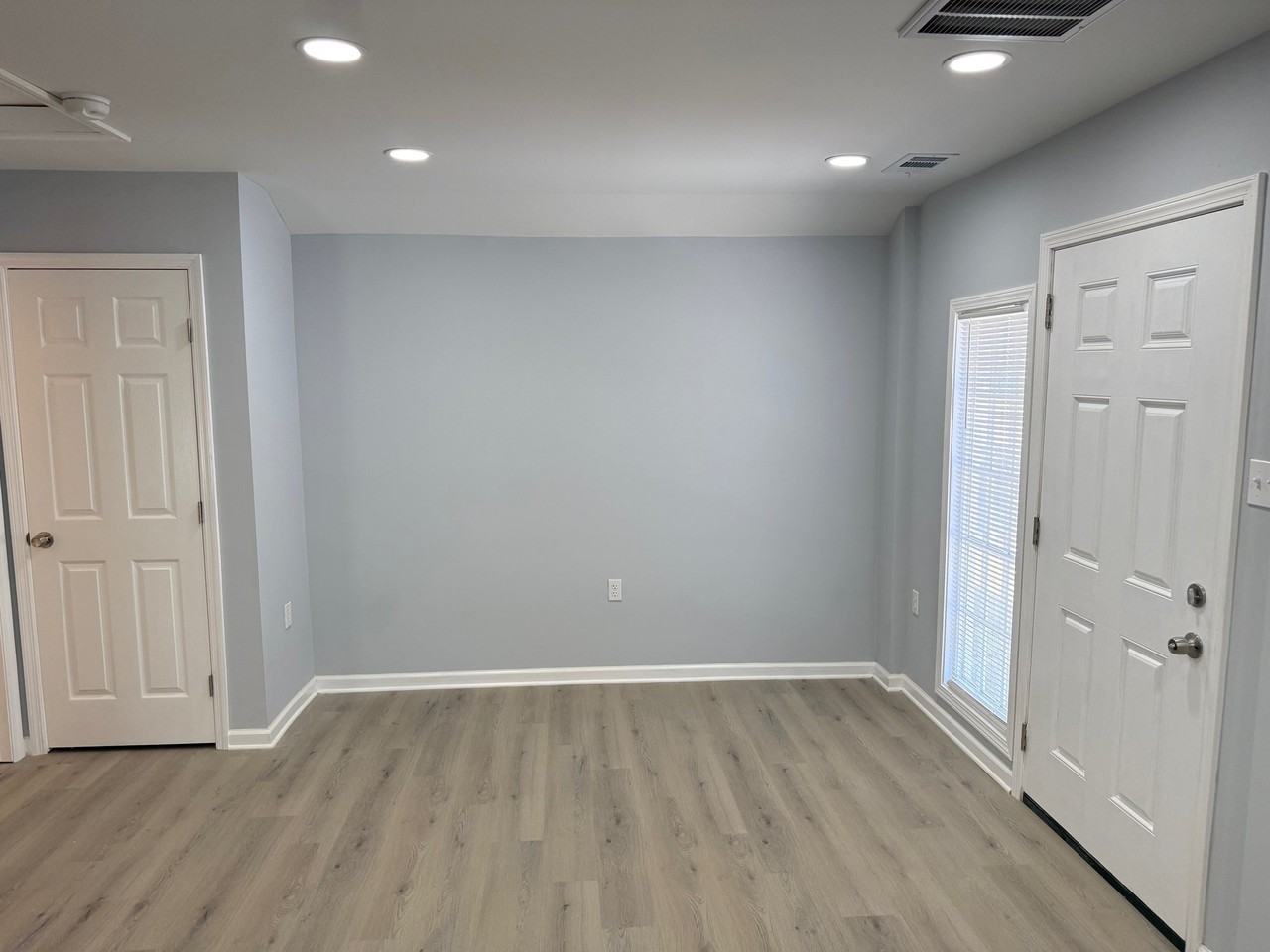 1701B E 39th St - Photo 2 of 12