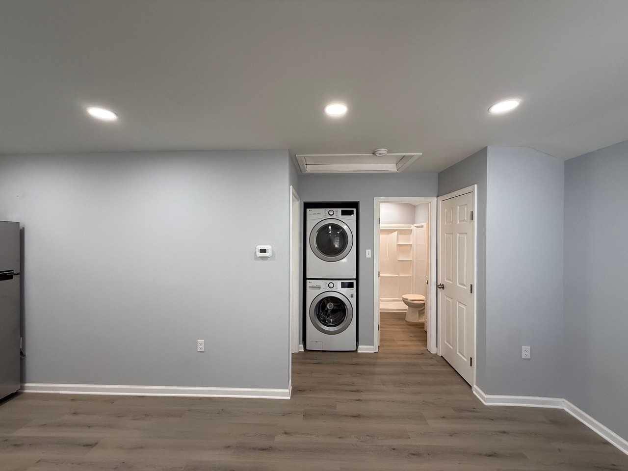 1701B E 39th St - Photo 6 of 12