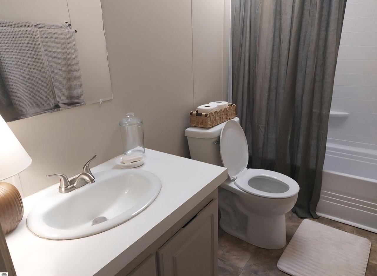 4652 Meadow Lane Dr - Photo 6 of 12