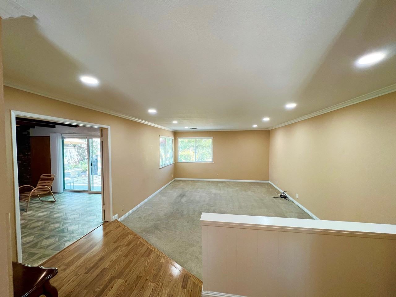 1050 W La Deney Dr - Photo 3 of 7
