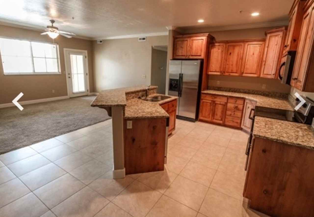 952 Wn #215 - Photo 2 of 13