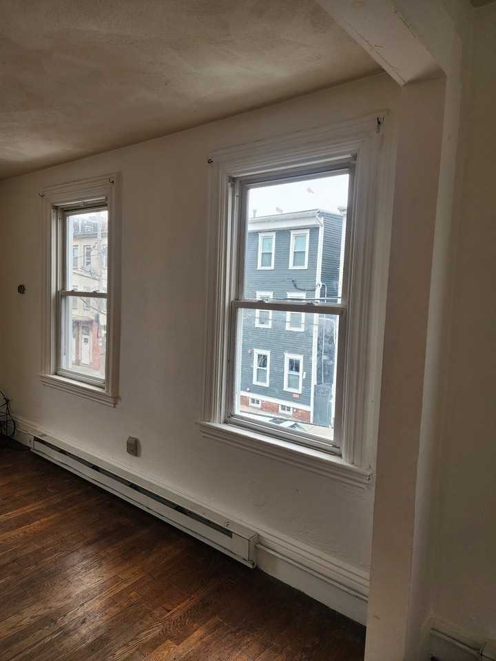 49 Everett St #2 - Photo 2 of 11