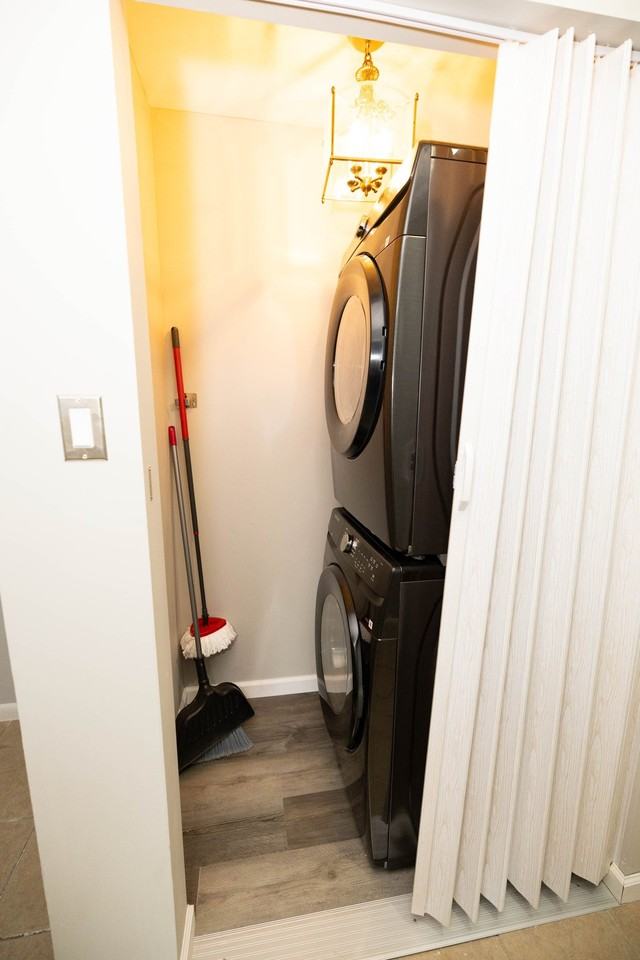 3496 Lansdowne Dr #B - Photo 5 of 28