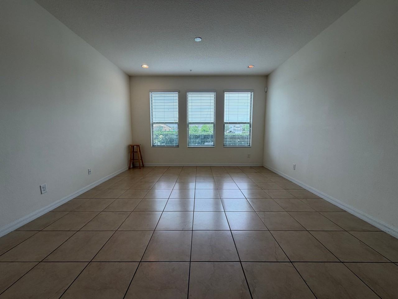 475 Merry Brook Cir - Photo 6 of 20