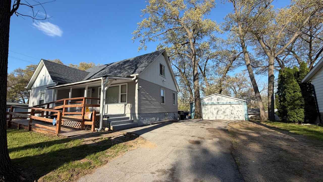 2701 Union St - Photo 2 of 14