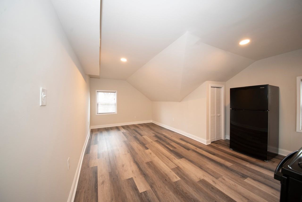 3507 Powhatan Ave #3rdFL - Photo 6 of 15
