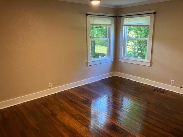 915 W Pyburn St - Photo 7 of 20
