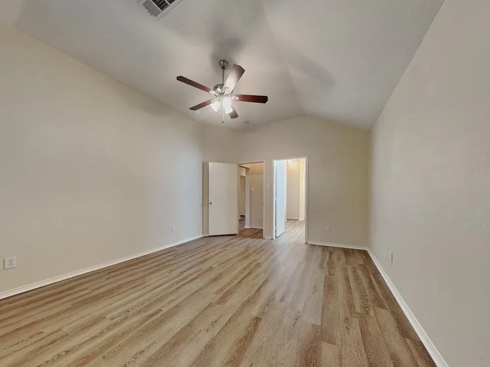 9701 Westmere Ln - Photo 4 of 10