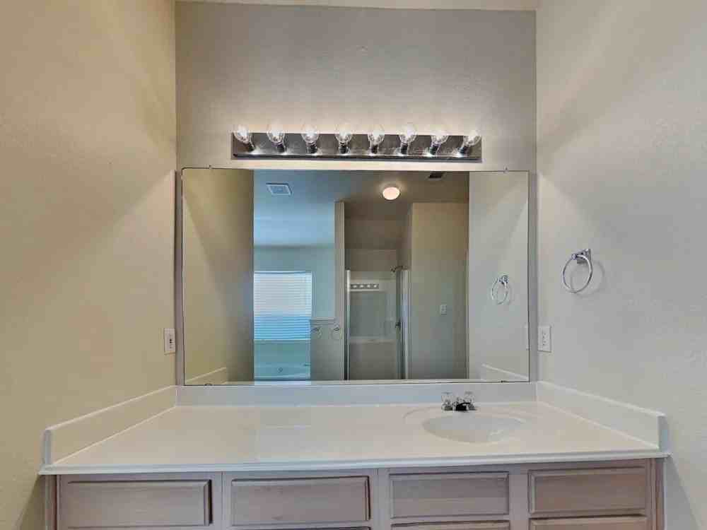 9701 Westmere Ln - Photo 5 of 10