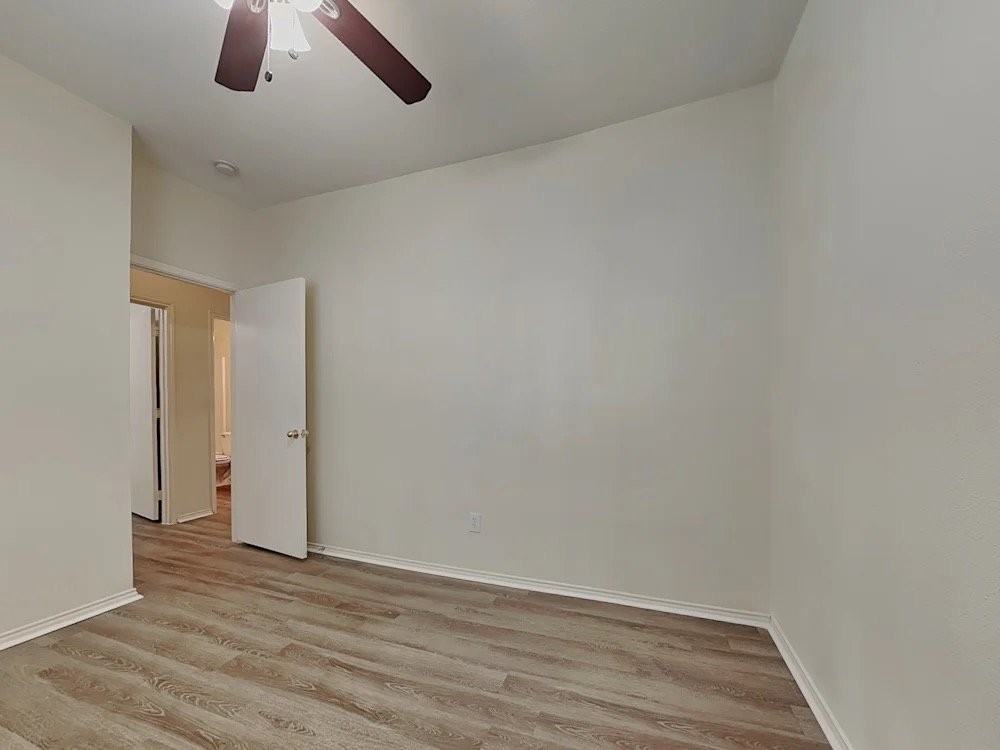 9701 Westmere Ln - Photo 7 of 10
