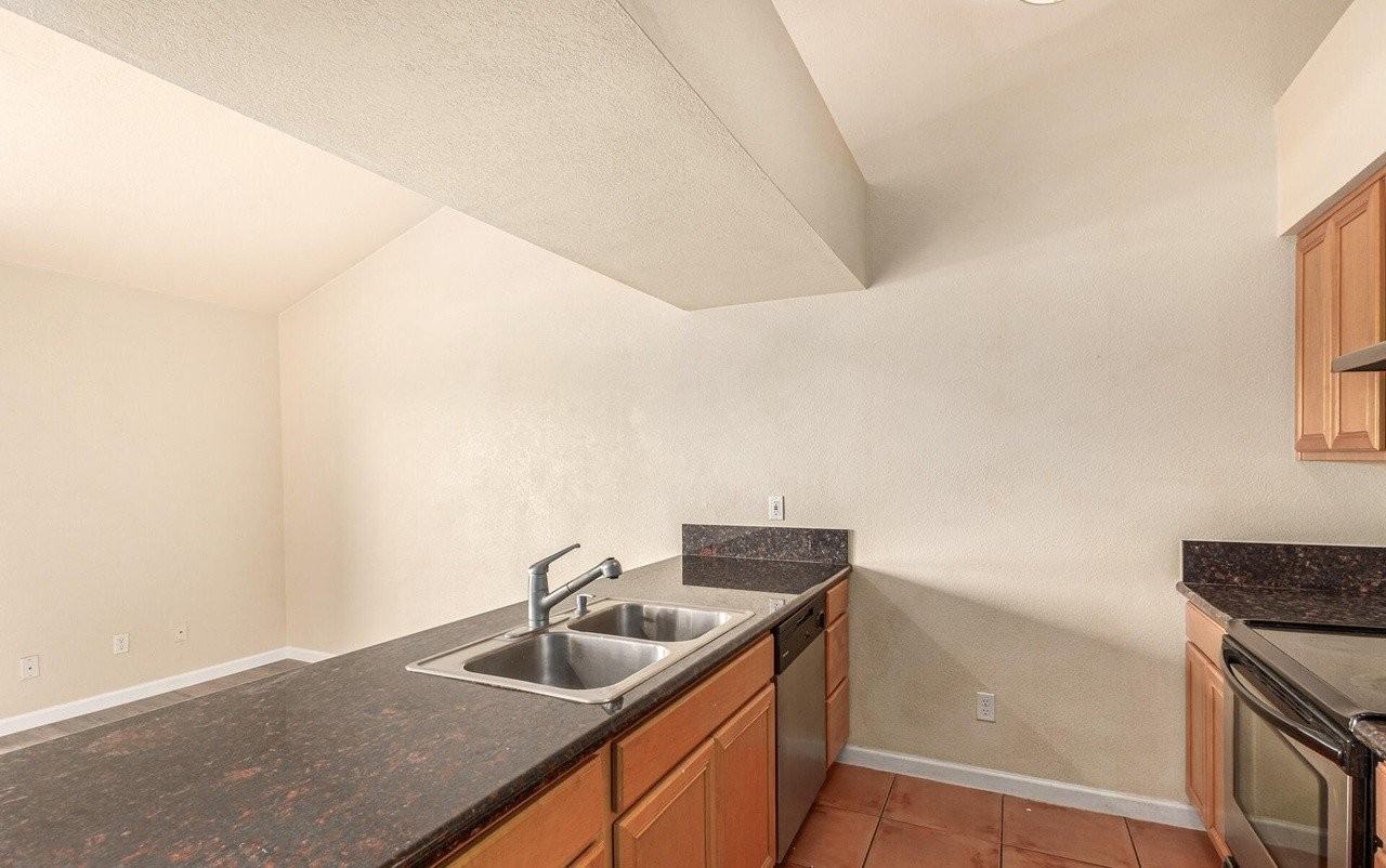 1065 W 1st St #209 - Photo 3 of 12