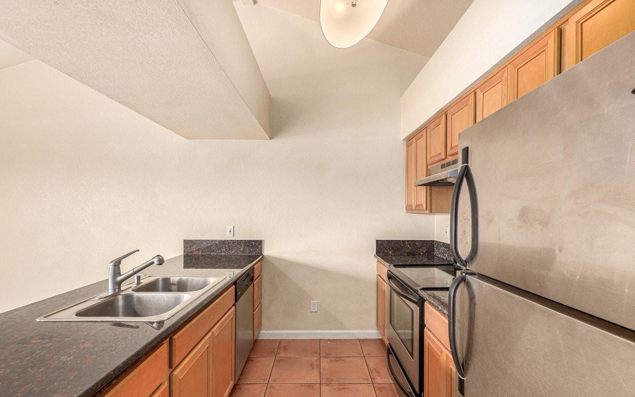1065 W 1st St #209 - Photo 4 of 12
