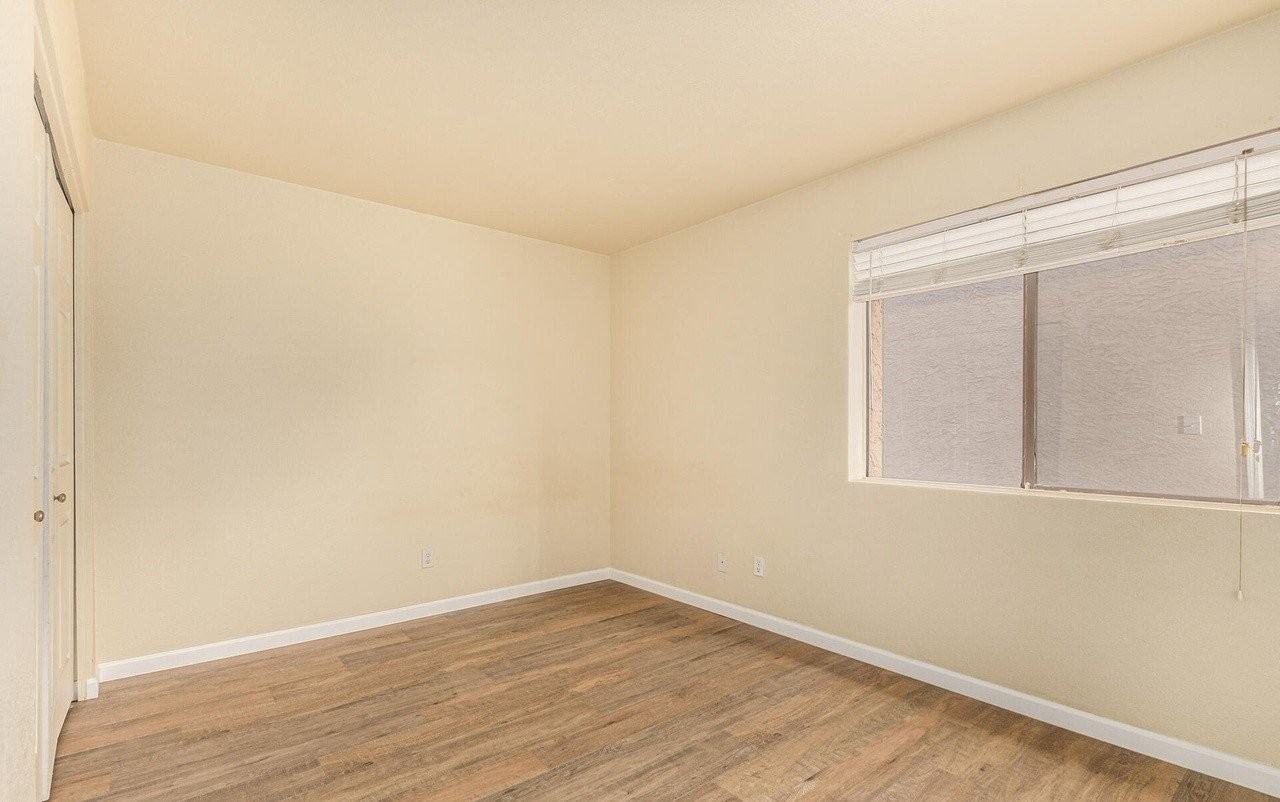 1065 W 1st St #209 - Photo 6 of 12