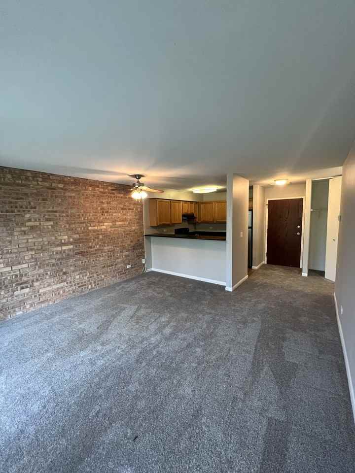 5760 Abbey Dr #5760-3G - Photo 3 of 9