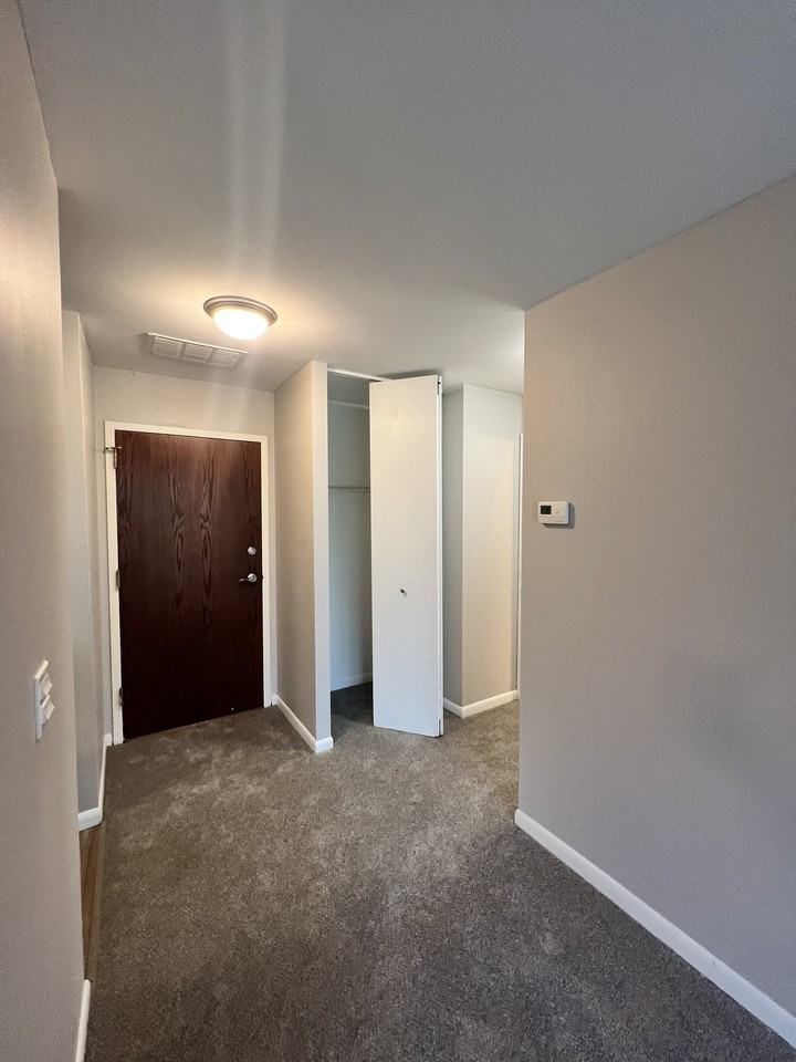 5760 Abbey Dr #5760-3G - Photo 5 of 9