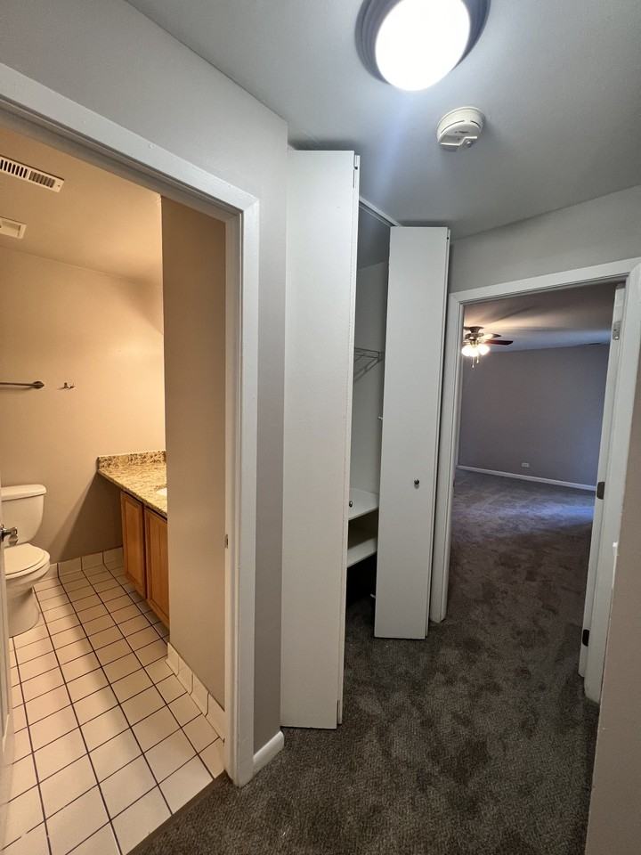 5760 Abbey Dr #5760-3G - Photo 6 of 9