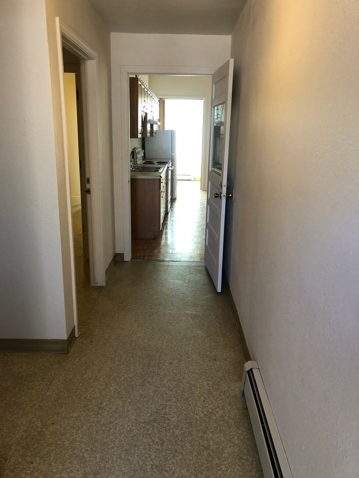 1020 S College Ave - Photo 3 of 17