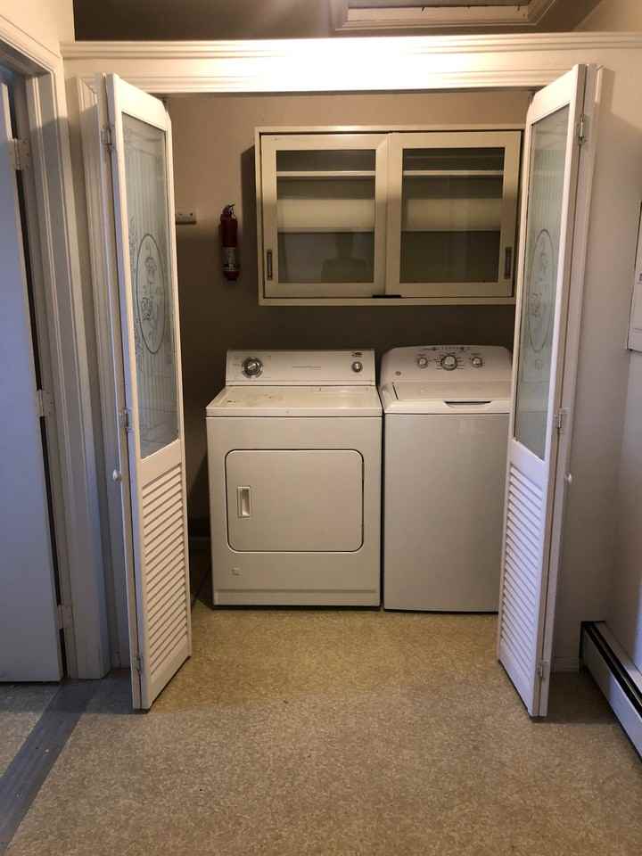 1020 S College Ave - Photo 4 of 17