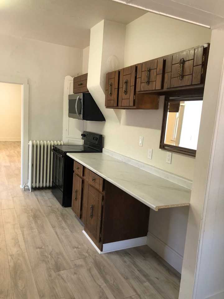 1020 S College Ave - Photo 7 of 17