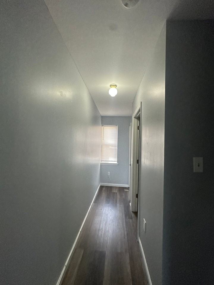 1534 N Stricker St - Photo 2 of 11